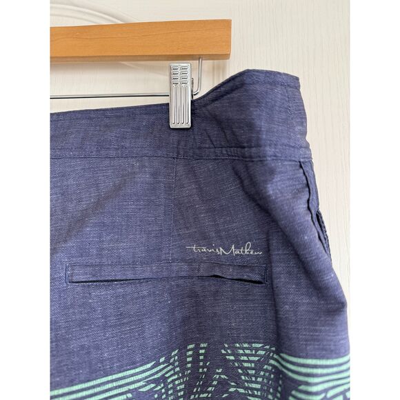 Travis Mathew Men's Parked The Shark Swim Trunk Boardshorts Pockets Size 36 - Picture 3 of 14